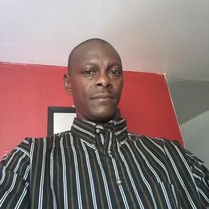 Meet your Posher, Bobby